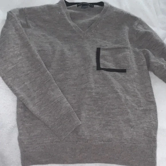French Connection V-neck sweater - Picture 2 of 3